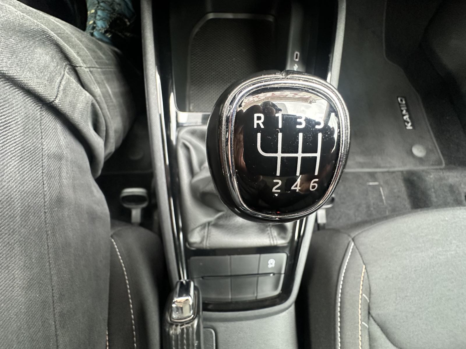 Škoda Kamiq 1.0 TSI 81 kW.LED.GRET.SEDEŽEV.SAMO 82.000 KM, fotografija 16