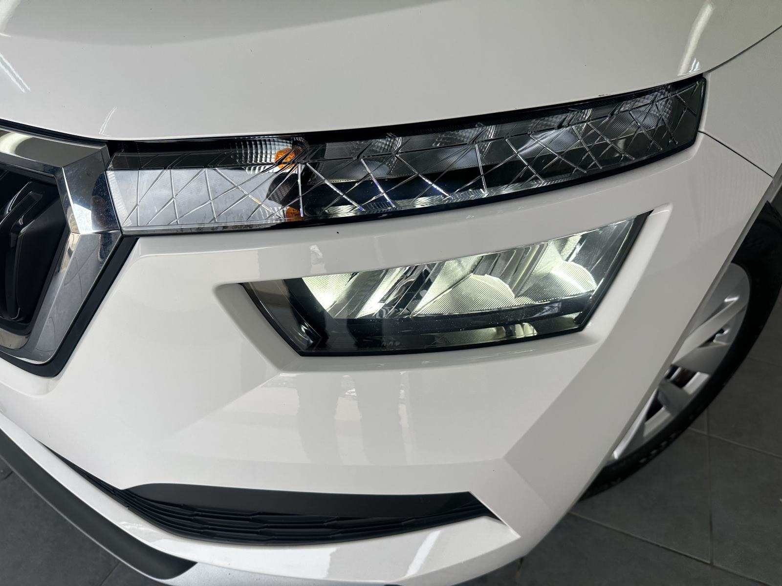 Škoda Kamiq 1,0 TSI Ambition 70 kW SAMO 51.000 KM, fotografija 3