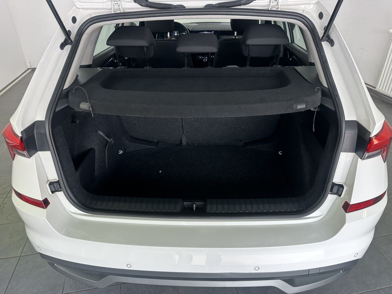 Škoda Kamiq 1,0 TSI Ambition 70 kW SAMO 51.000 KM, fotografija 7