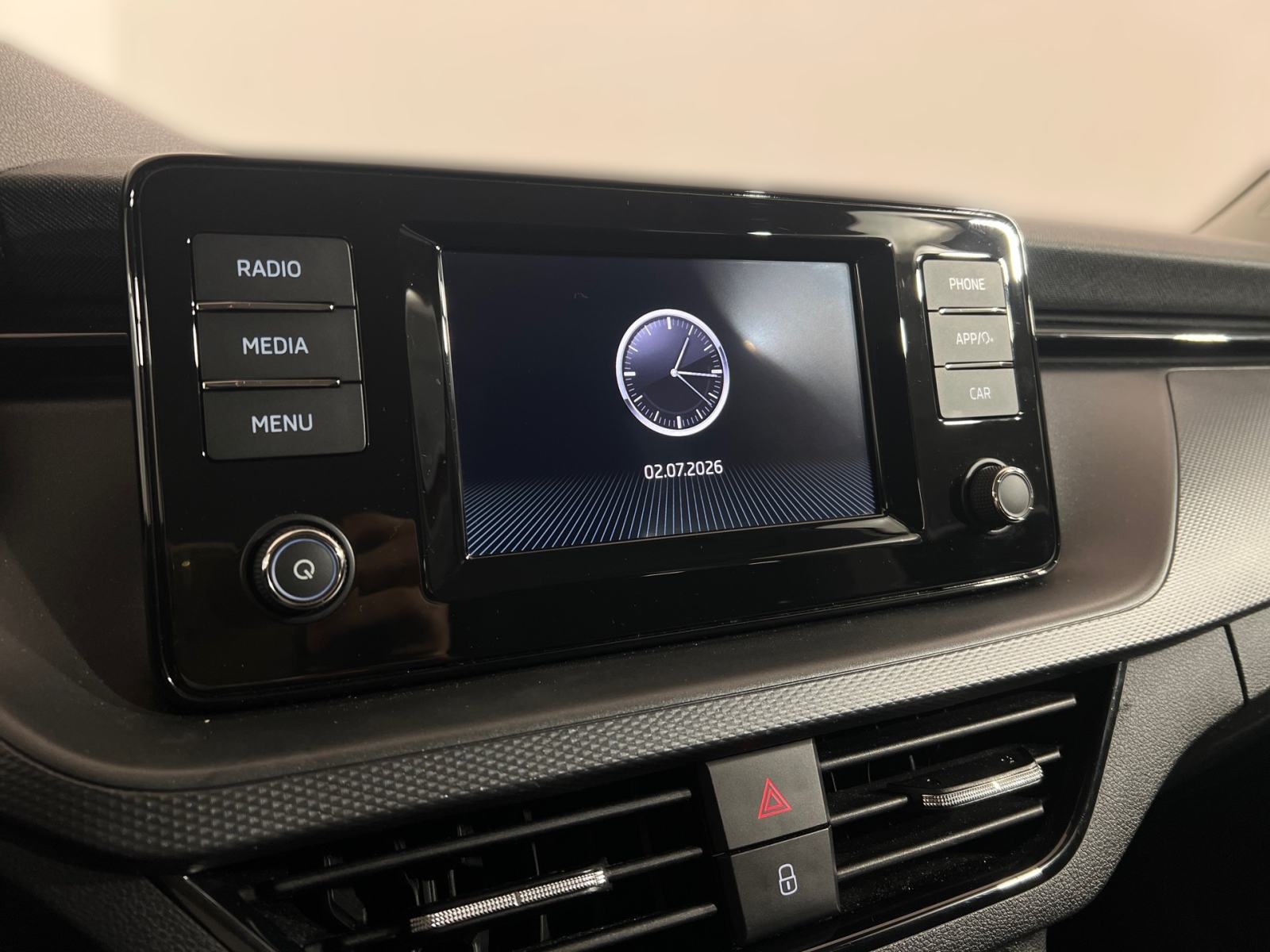 Škoda Kamiq 1.0 TSI AMBITION, fotografija 17