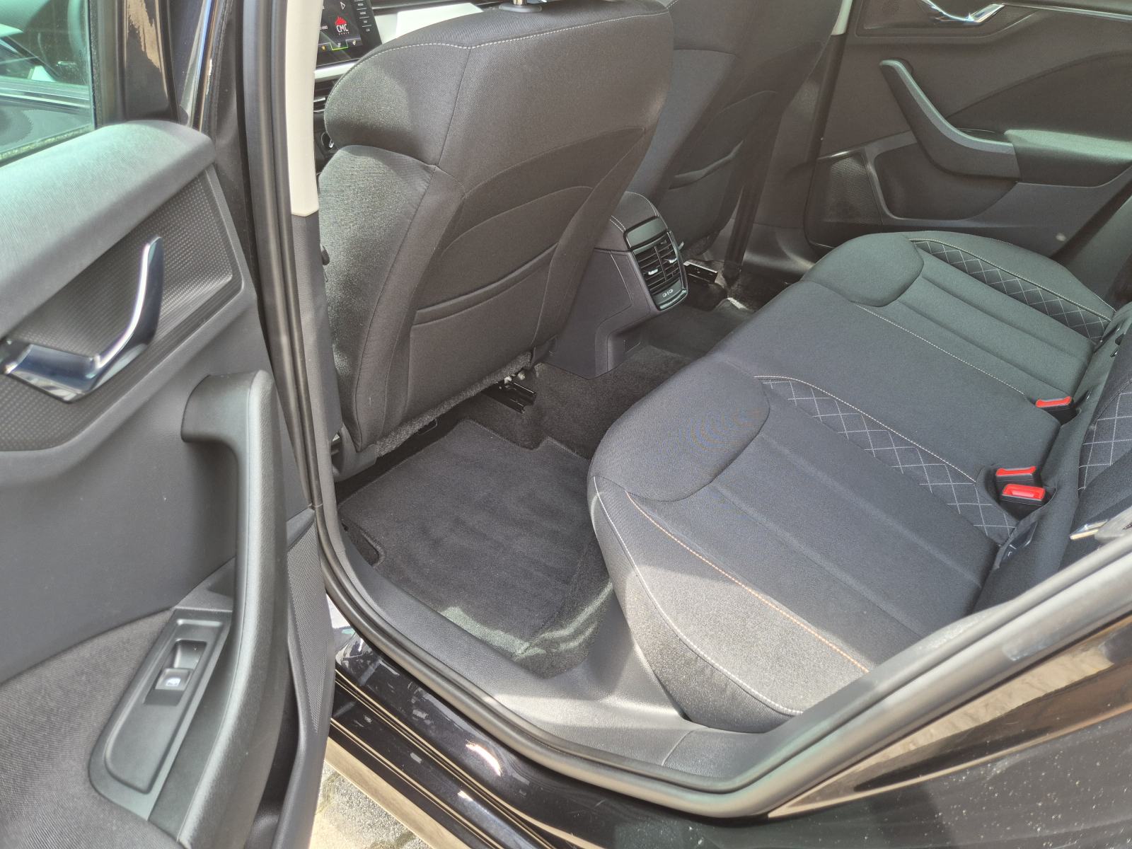 Škoda Kamiq 1,0 TSI Clever, fotografija 10