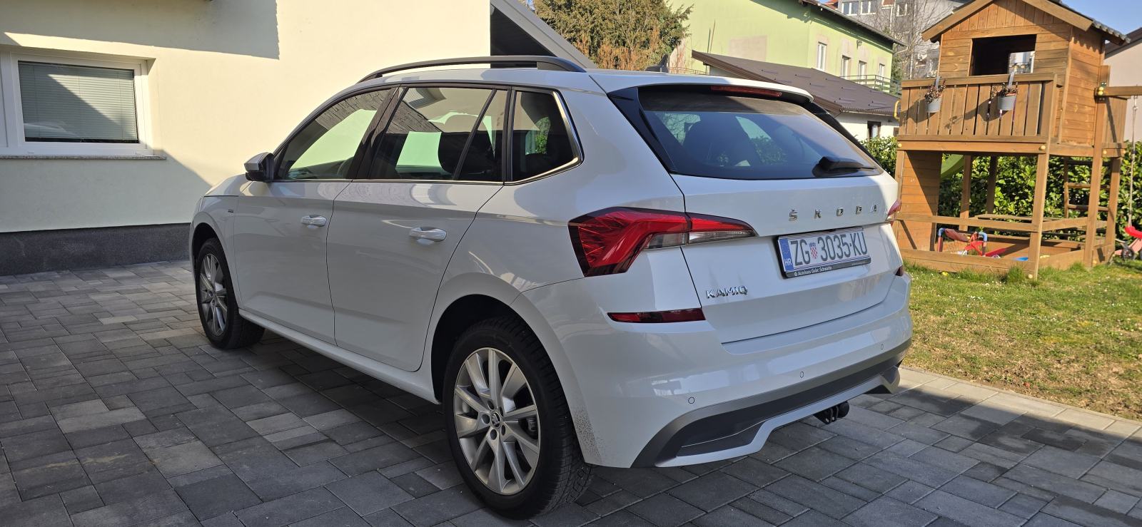 Škoda Kamiq 1,0 TSI Clever DSG/VIRTUAL/KEYLESS/ADTEMP/KUKA/SENZORI/KAM, fotografija 1