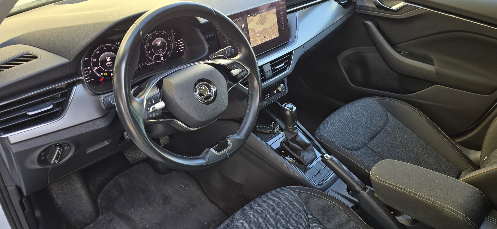 Škoda Kamiq 1,0 TSI Clever DSG/VIRTUAL/KEYLESS/ADTEMP/KUKA/SENZORI/KAM, fotografija 6
