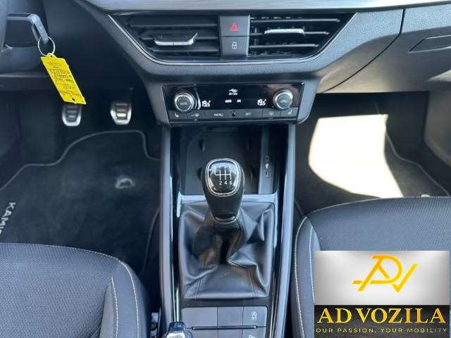 Škoda Kamiq 1,0TSI,Scoutline GmbH,Navig.P.Senz.€18.400do reg.!, fotografija 6