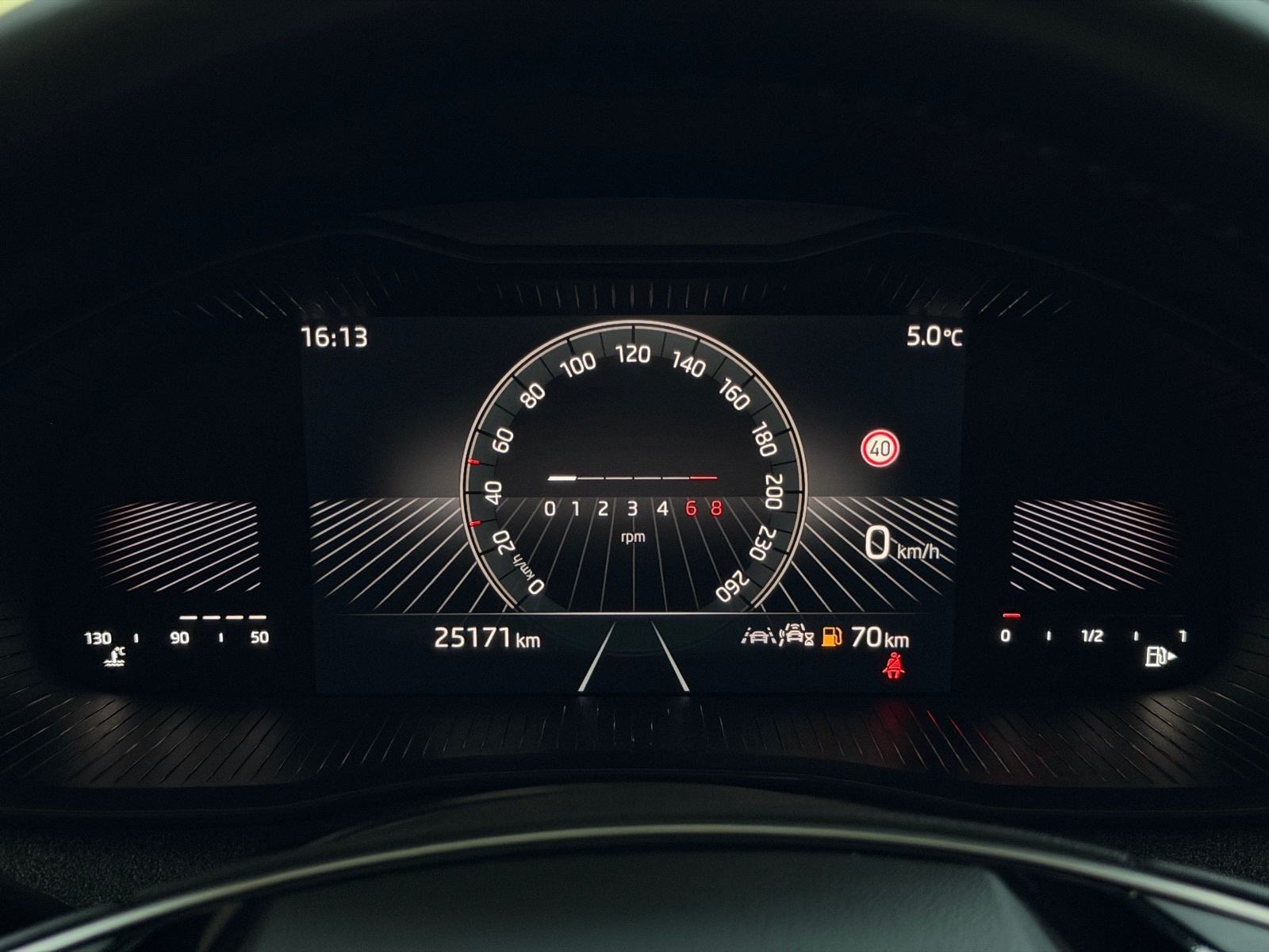 Škoda Kamiq 1,0 TSI LED, 1VL, TVORNIČKO JAMSTVO, LEASING BEZ UČEŠĆA, fotografija 15