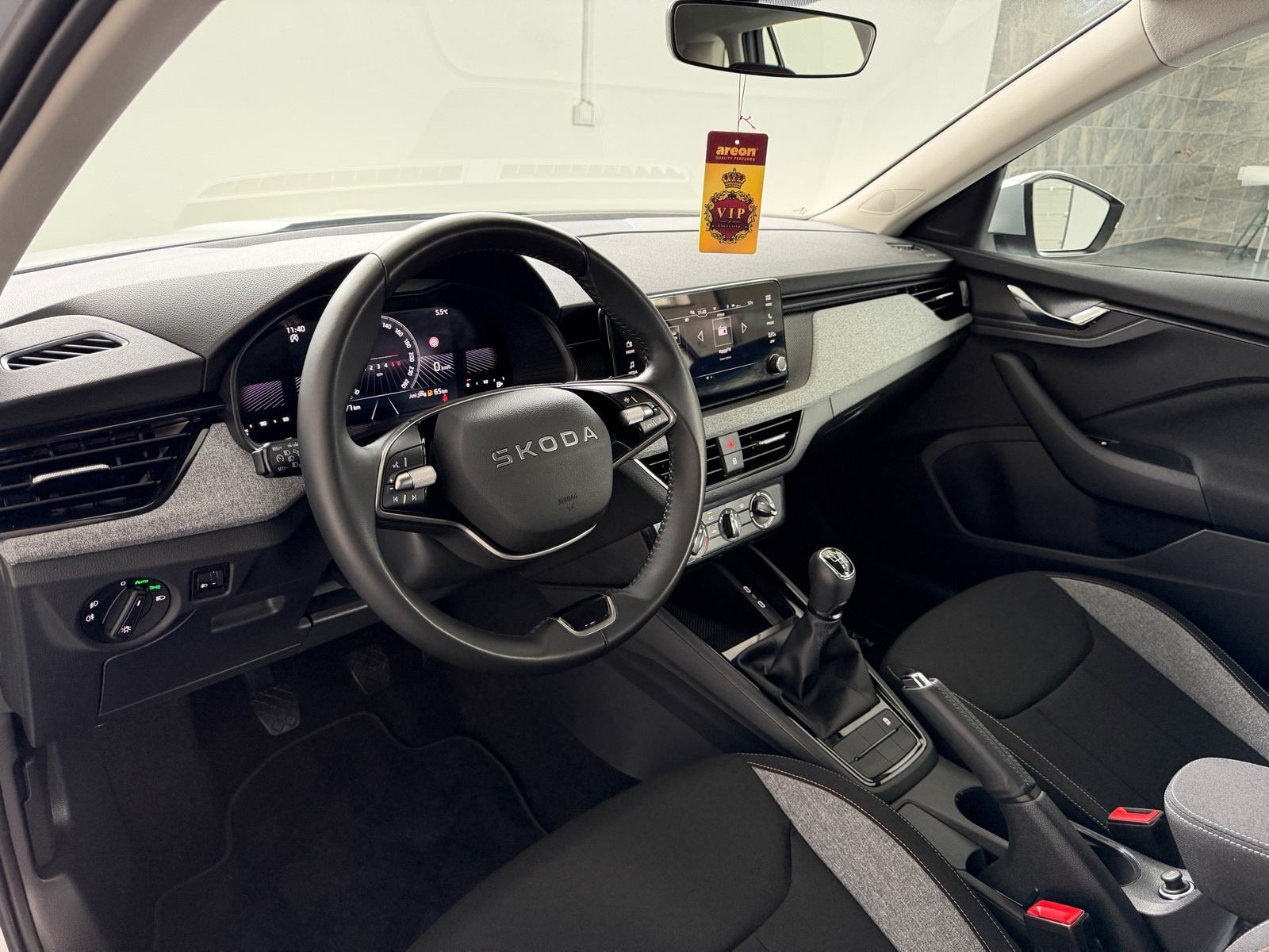 Škoda Kamiq 1,0 TSI LED, 1VL, TVORNIČKO JAMSTVO, LEASING BEZ UČEŠĆA, fotografija 9