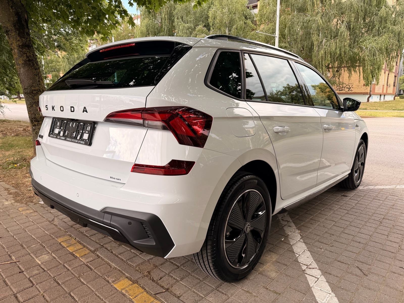 SKODA KAMIQ 1.0TSI MONTE CARLO - PANORAMA - CRYSTAL - KAMERA - U PDv-u, fotografija 6