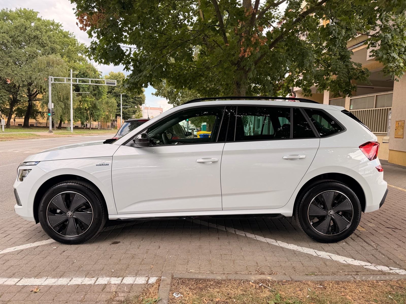SKODA KAMIQ 1.0TSI MONTE CARLO - PANORAMA - CRYSTAL - KAMERA - U PDv-u, fotografija 2