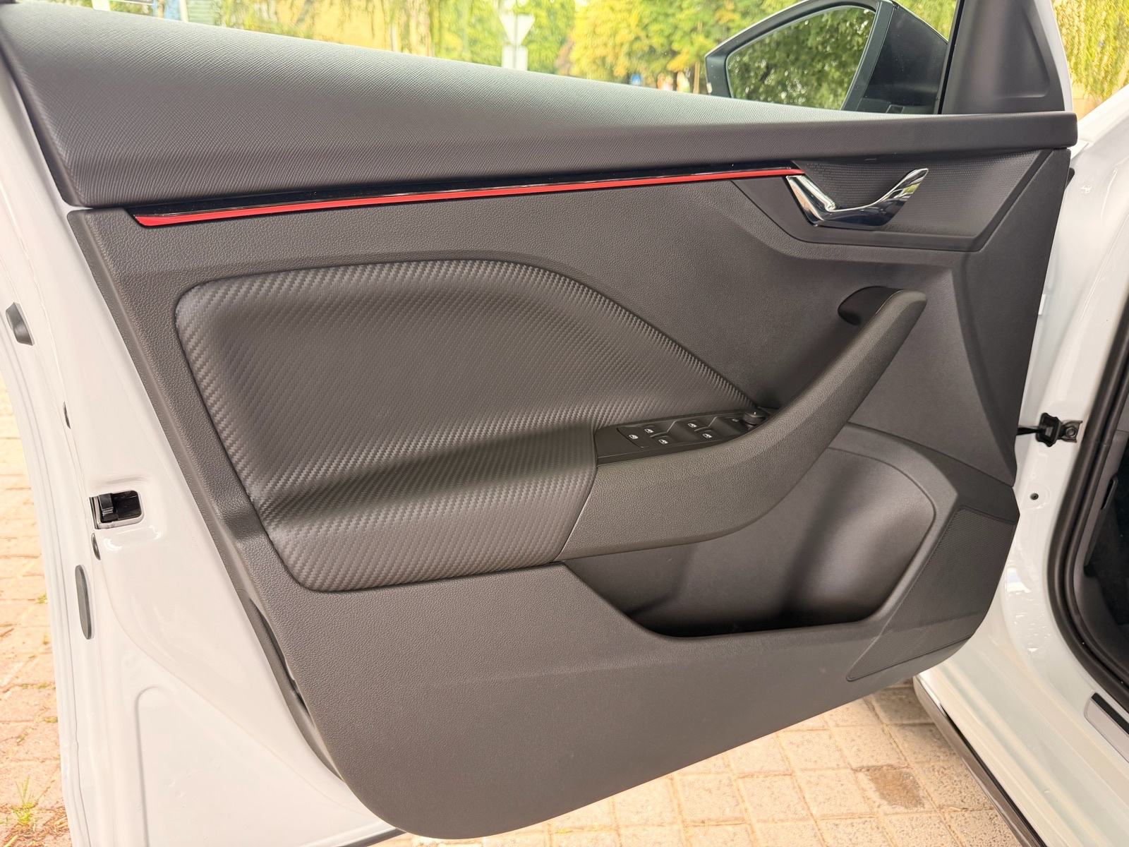 SKODA KAMIQ 1.0TSI MONTE CARLO - PANORAMA - CRYSTAL - KAMERA - U PDv-u, fotografija 20