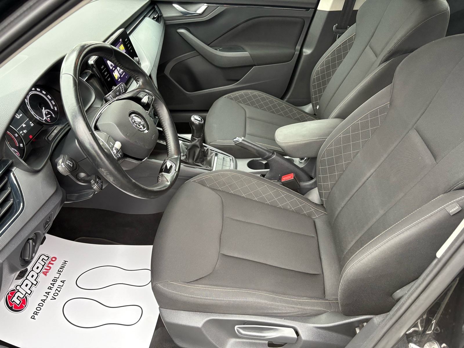 Škoda Kamiq 1,0 TSI - TEMPOMAT - ALU - LEASING RATA VREĆ OD: 240,00 €, fotografija 11