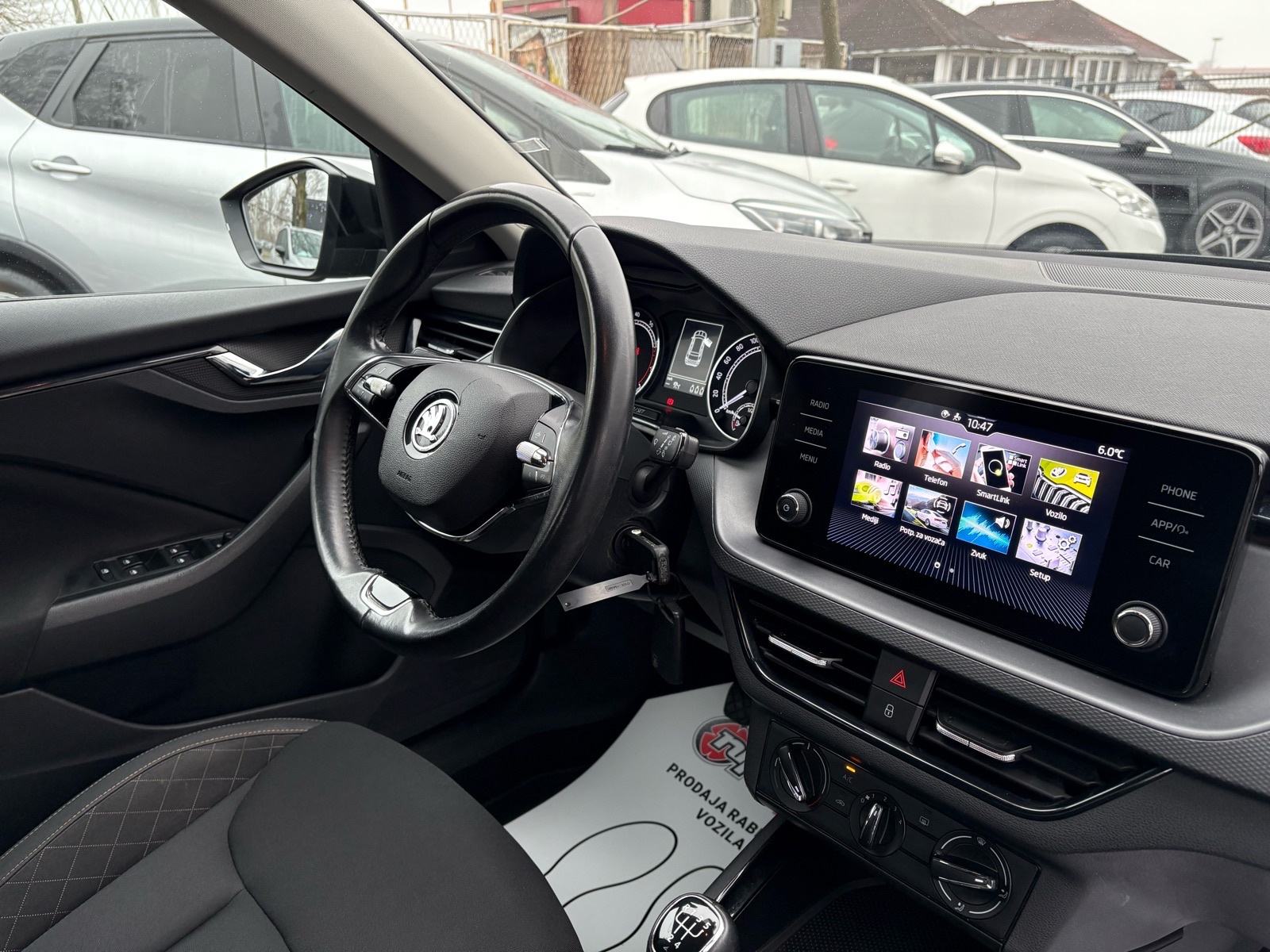 Škoda Kamiq 1,0 TSI - TEMPOMAT - ALU - LEASING RATA VREĆ OD: 240,00 €, fotografija 17