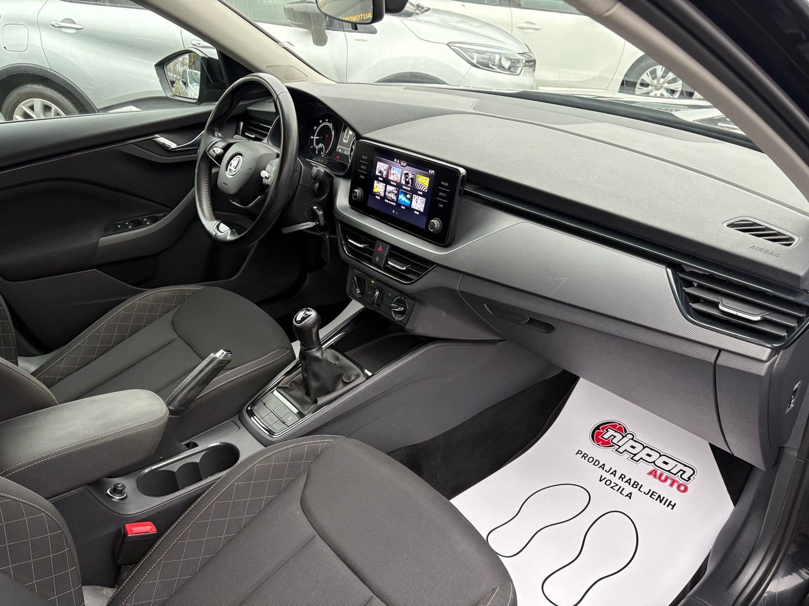 Škoda Kamiq 1,0 TSI - TEMPOMAT - ALU - LEASING RATA VREĆ OD: 240,00 €, fotografija 18