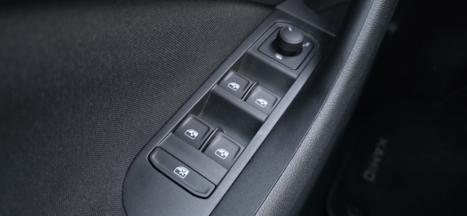 Škoda Kamiq 1,0 TSI, FULL LED, KLIMA, ADAP. TEMP, JAMSTVO, LEASING..., fotografija 10