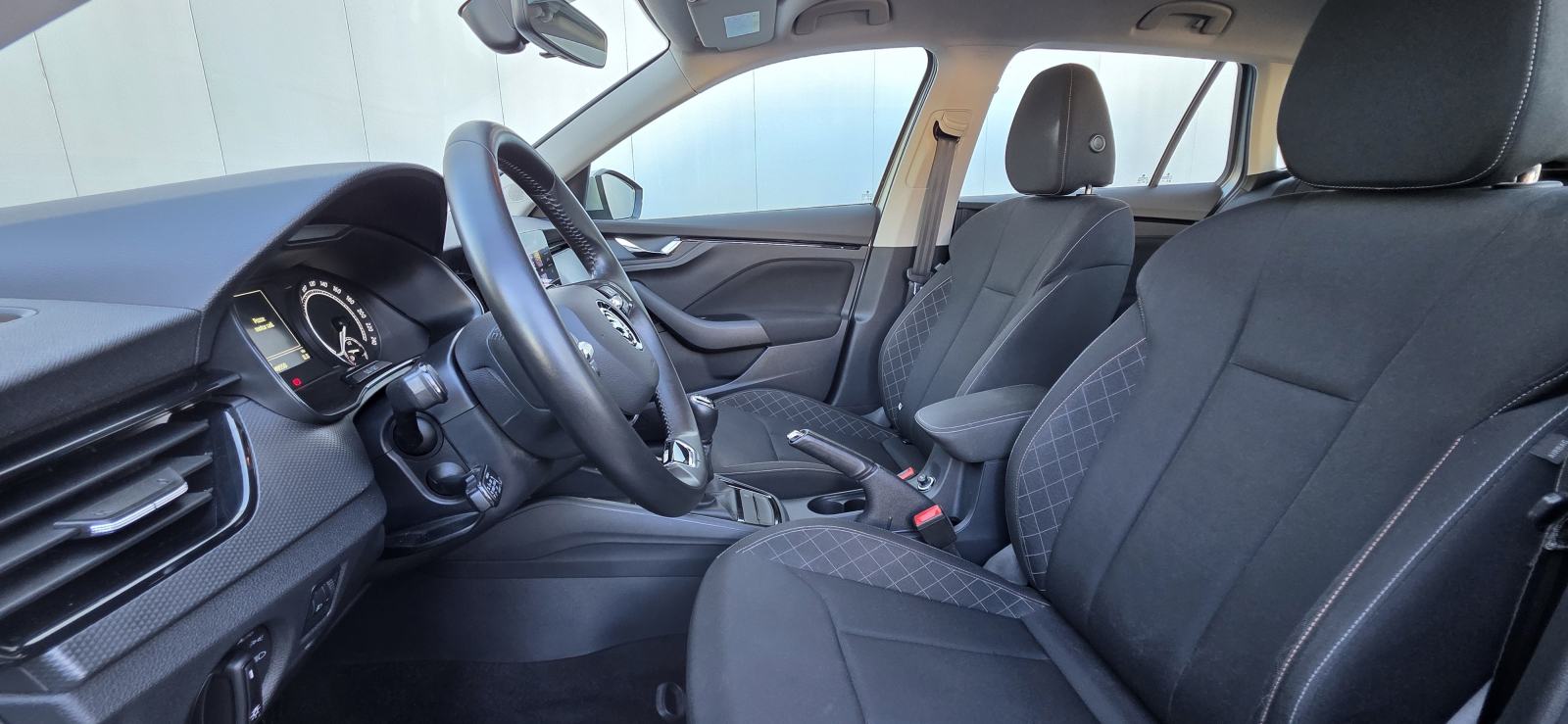 Škoda Kamiq 1,0 TSI, FULL LED, KLIMA, ADAP. TEMP, JAMSTVO, LEASING..., fotografija 12