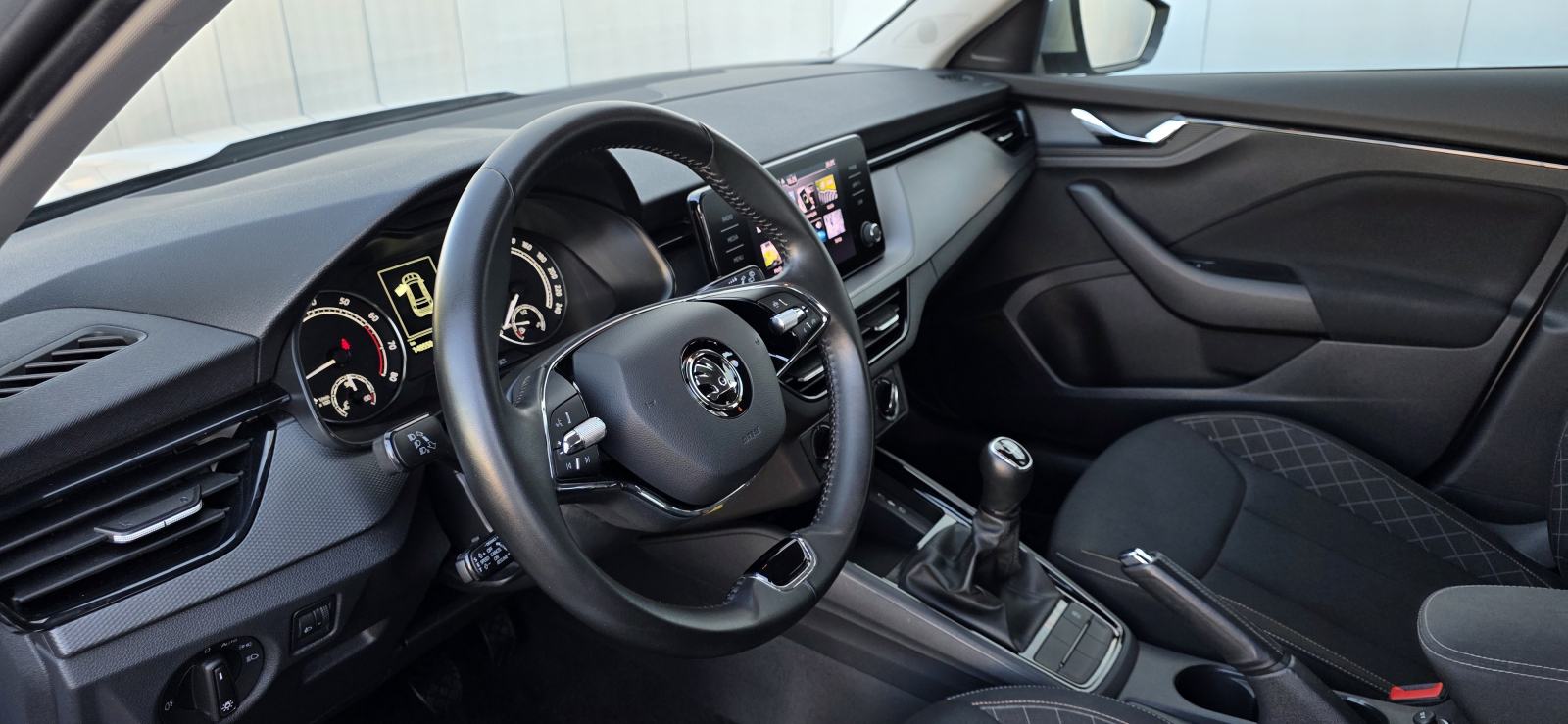 Škoda Kamiq 1,0 TSI, FULL LED, KLIMA, ADAP. TEMP, JAMSTVO, LEASING..., fotografija 11