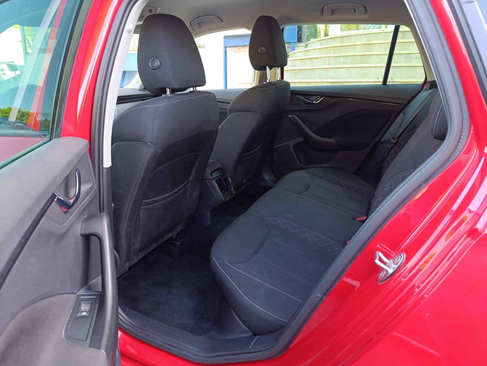 Škoda Kamiq 1,0 TSI, fotografija 7