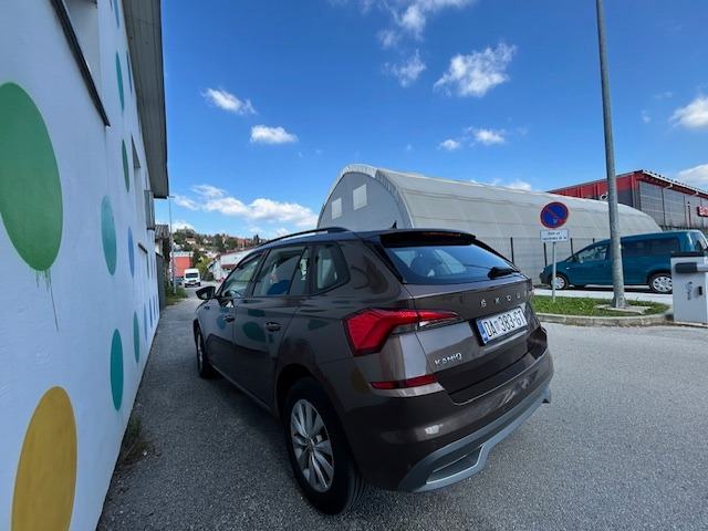 Škoda Kamiq 1,0 TSI, fotografija 4