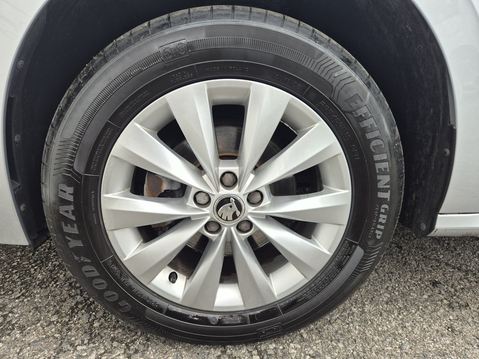 Škoda Kamiq 1,0 TSI Ambition **GARANCIJA**, fotografija 19