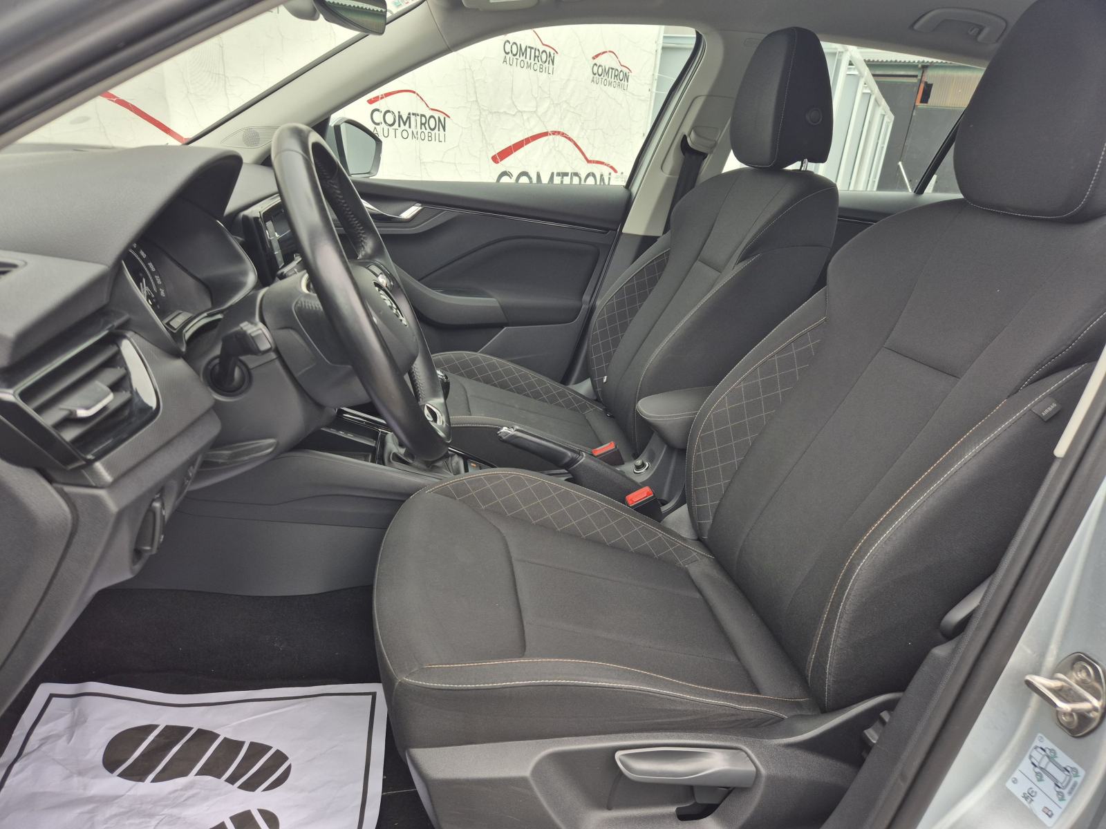Škoda Kamiq 1,0 TSI Ambition **GARANCIJA**, fotografija 15