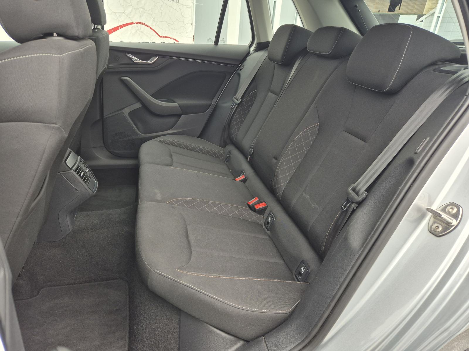 Škoda Kamiq 1,0 TSI Ambition **GARANCIJA**, fotografija 17