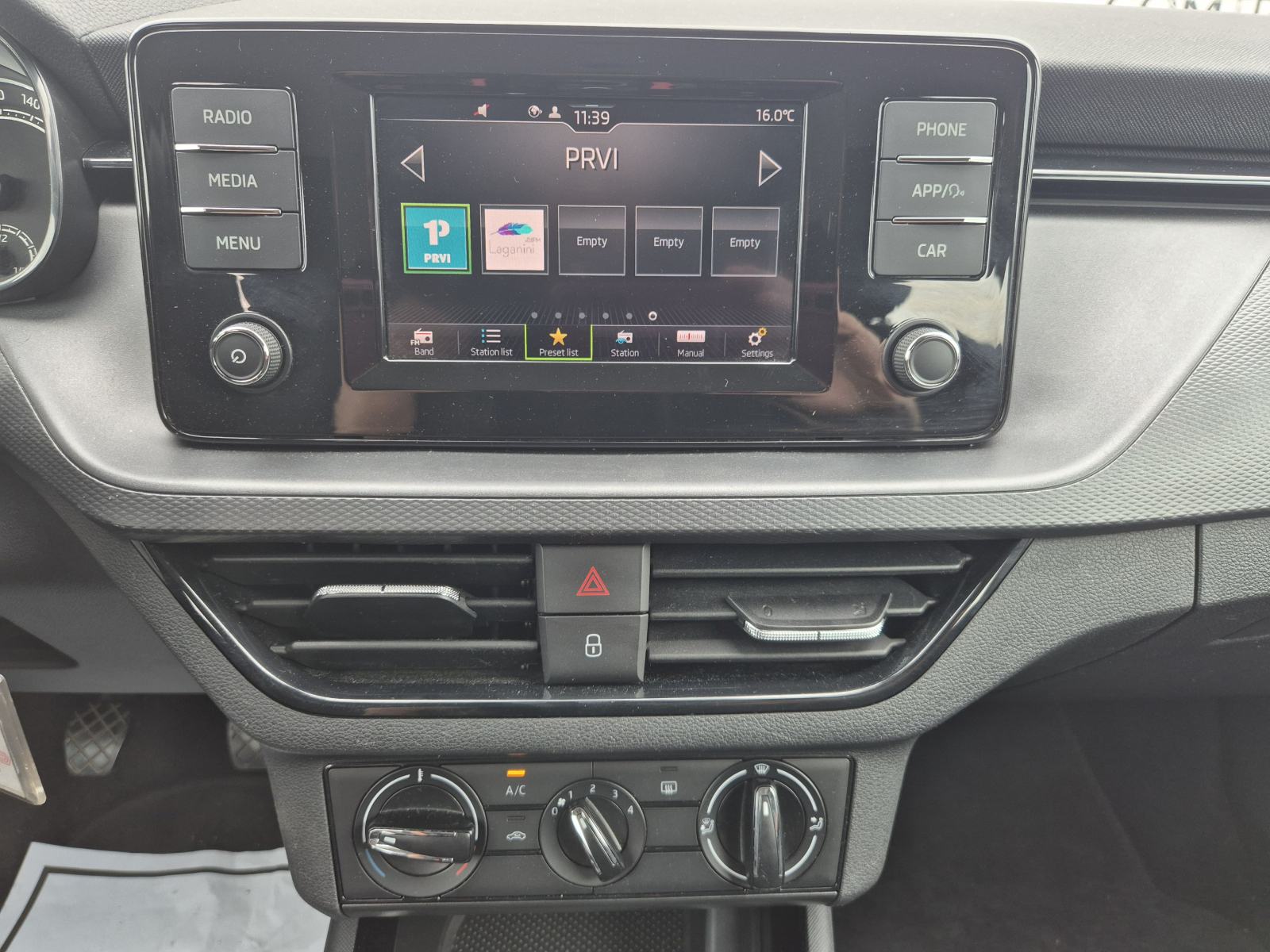 Škoda Kamiq 1,0 TSI Ambition **GARANCIJA**, fotografija 14