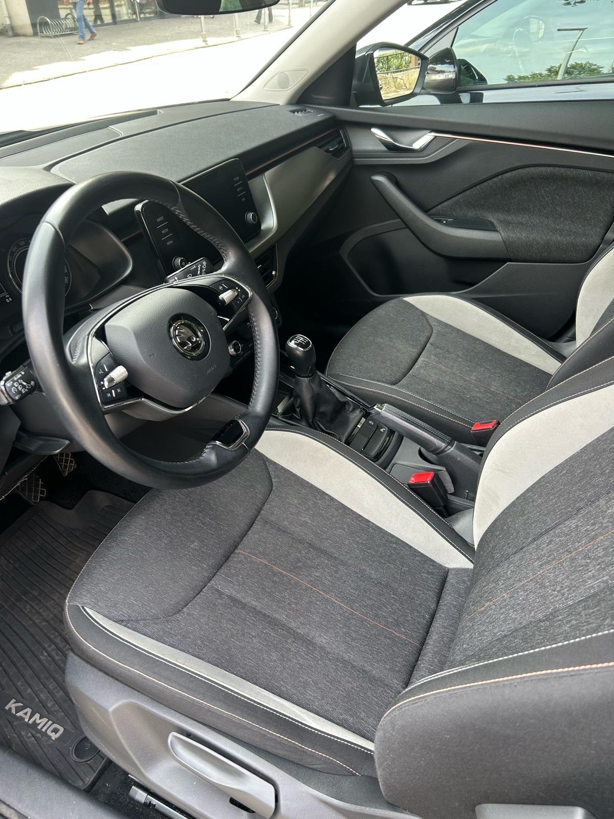 Škoda Kamiq 1,0 TSI, fotografija 7