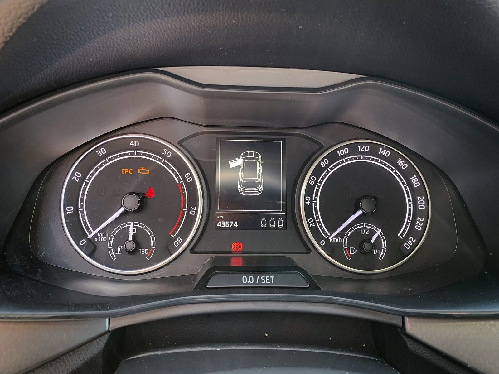 Škoda Kamiq 1,0 TSI, fotografija 6