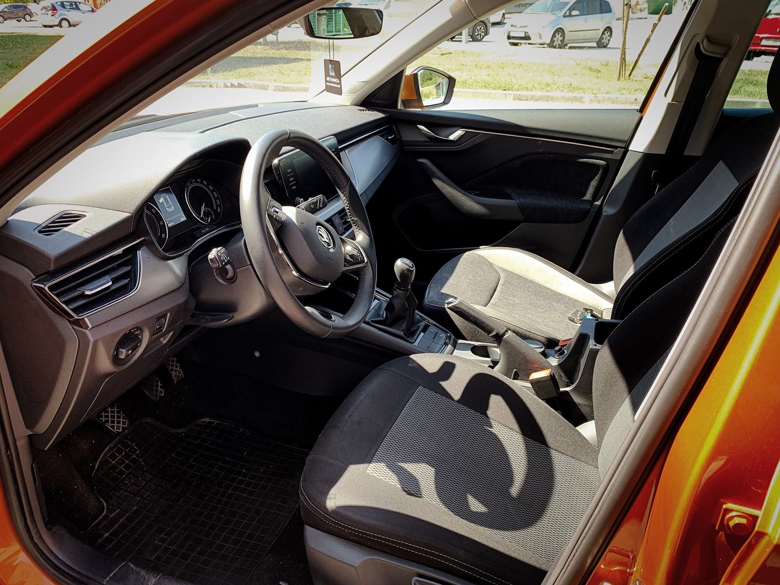 Škoda Kamiq 1,0 TSI, fotografija 5