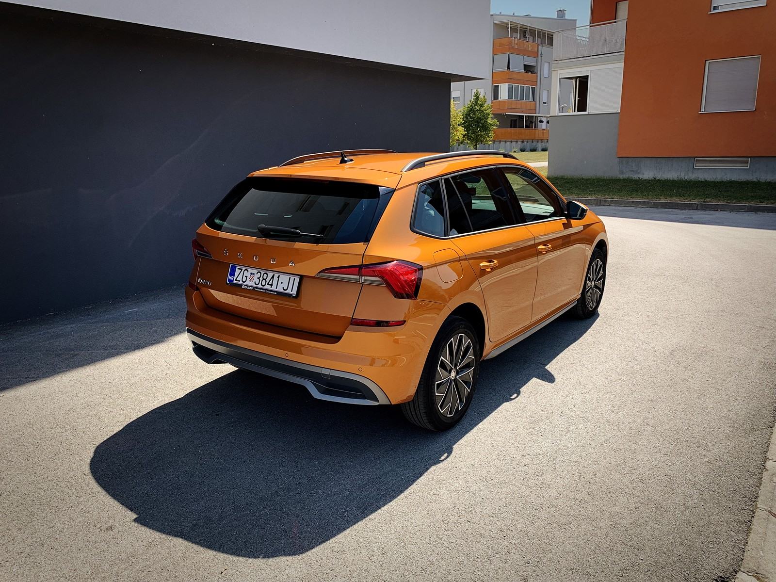 Škoda Kamiq 1,0 TSI, fotografija 3