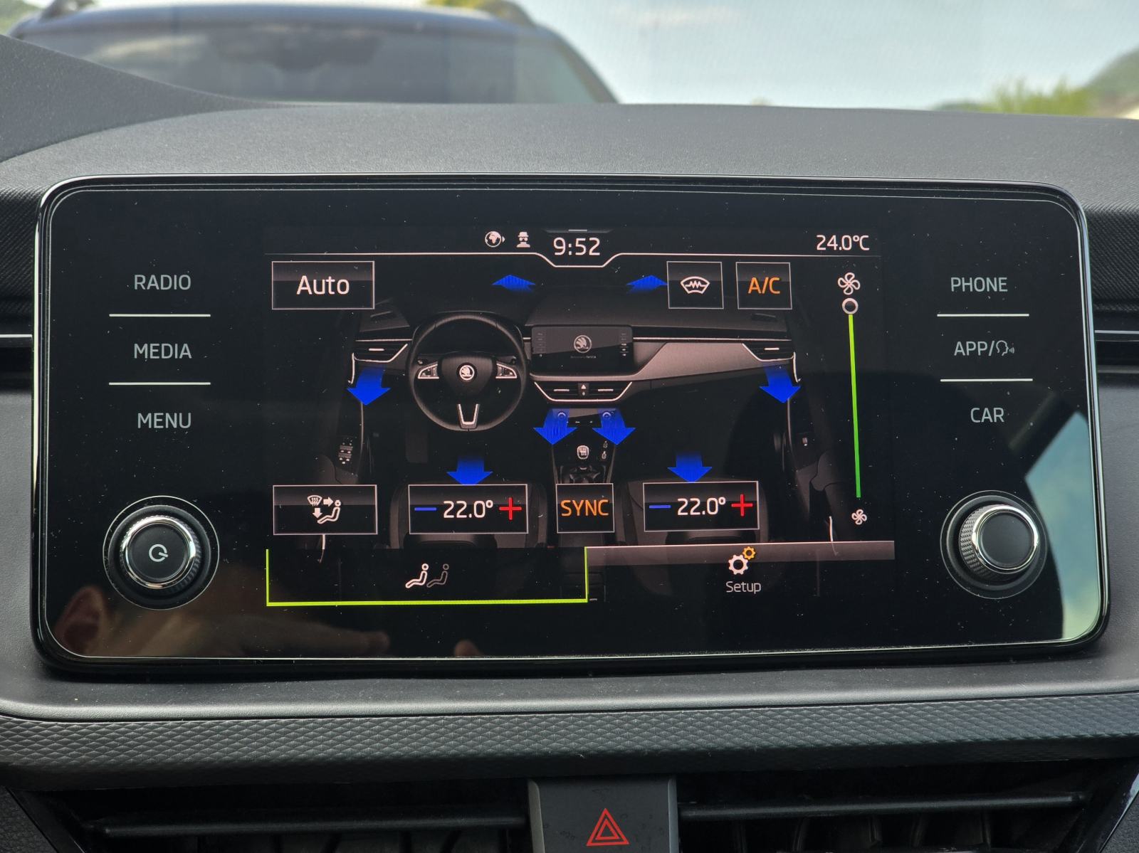 Škoda Kamiq 1,5 TSI ACT Ambition⭐GRIJANJE SJEDALA, GRIJ. VJETR. STAK.⭐, fotografija 17