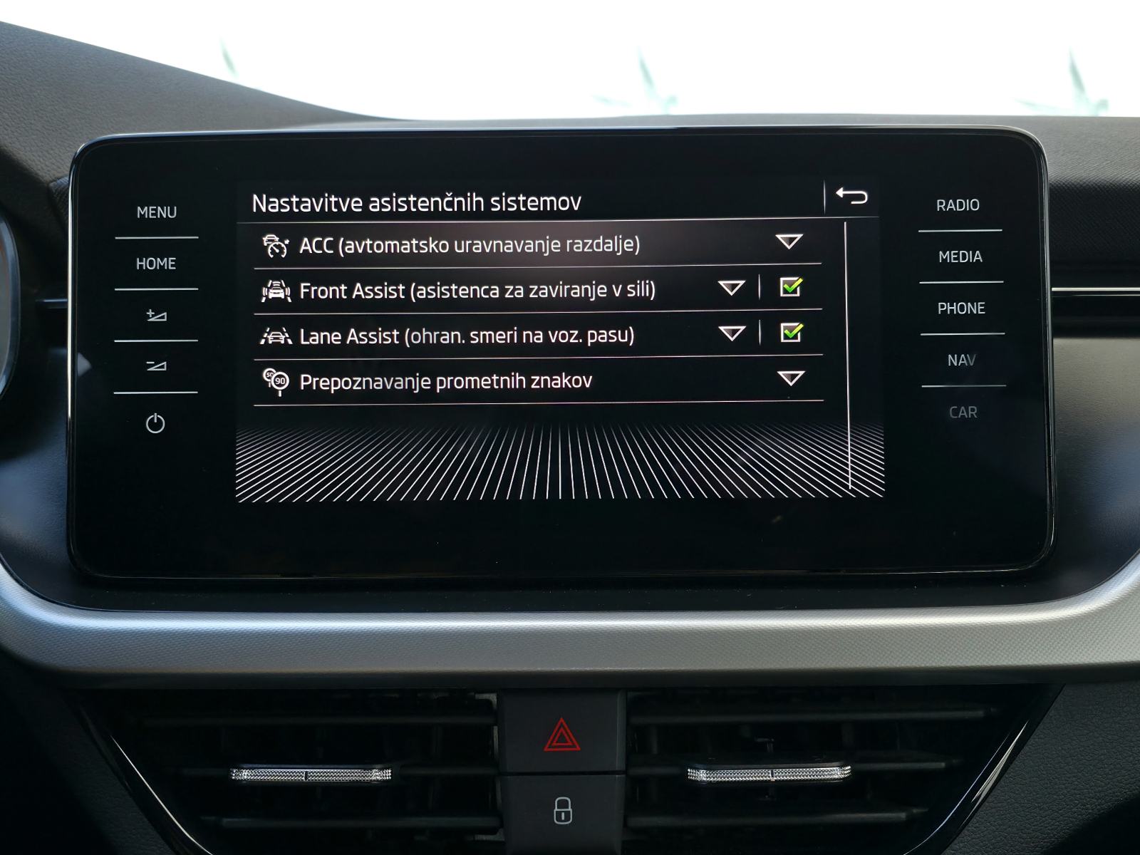 Škoda Kamiq 1,5TSI DSG Ambition LED-ACC-LANE-VIRTUAL-PDC-360-17C-TOP-, fotografija 16