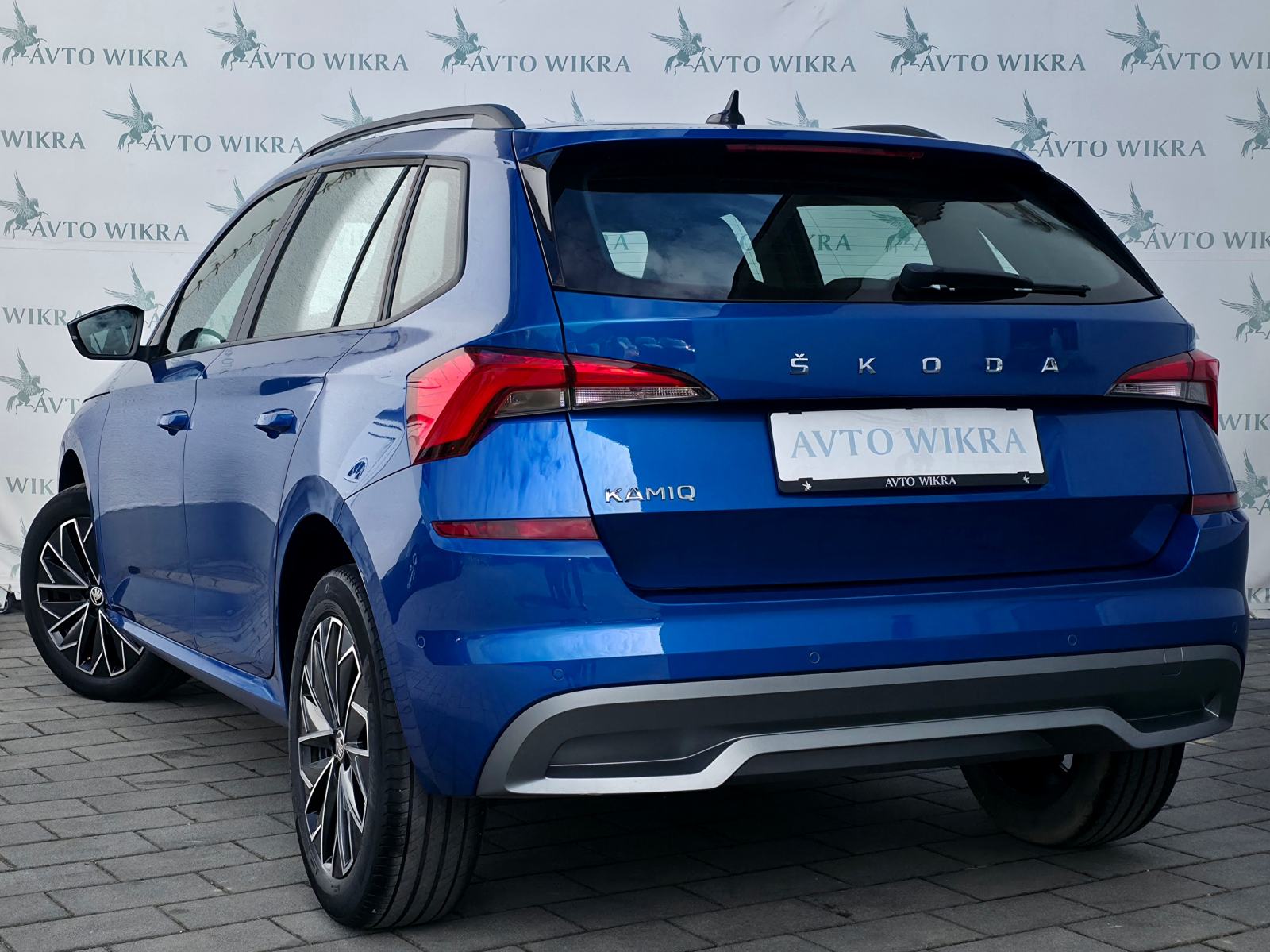 Škoda Kamiq 1,5TSI DSG Ambition LED-ACC-LANE-VIRTUAL-PDC-360-17C-TOP-, fotografija 3