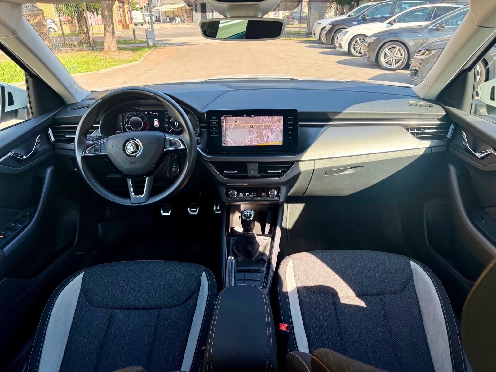 ⭐️ŠKODA KAMIQ 1.5TSI STYLE LED,ALU 18",NAVI,VIRTUAL⭐️GARANCIJA⭐️, fotografija 9