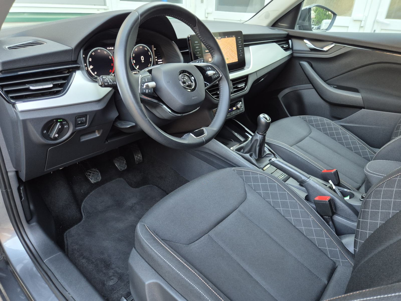 Škoda Kamiq Ambition 1,0 TSI - virtual cockpit, fotografija 12