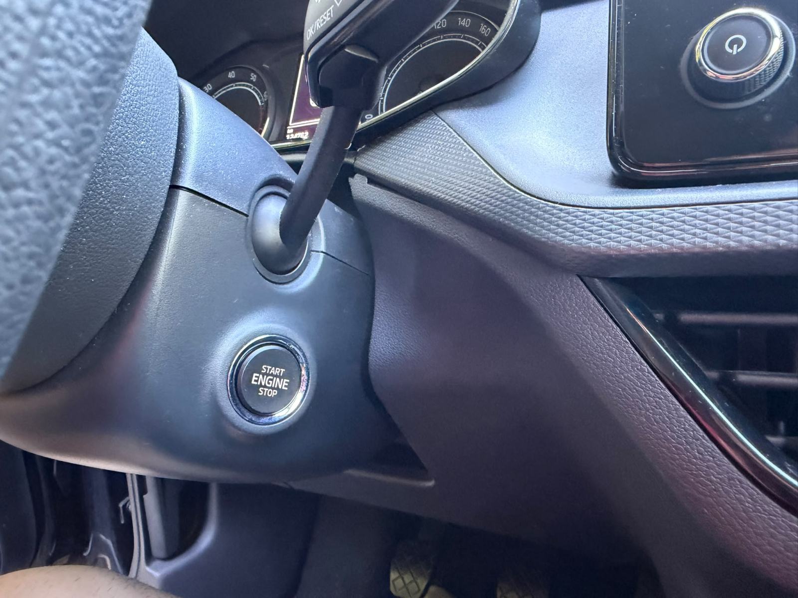 ŠKODA KAMIQ, TOP STANJE, SERVISNA, fotografija 15