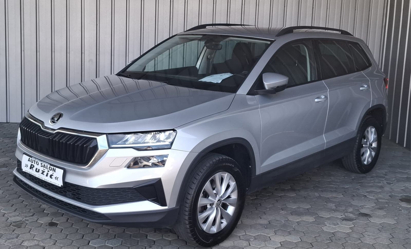 Škoda Karoq 1,0 TSI Clever NAVI KAMERA TEMPOMAT smart Link *GARANCIJA*, fotografija 1