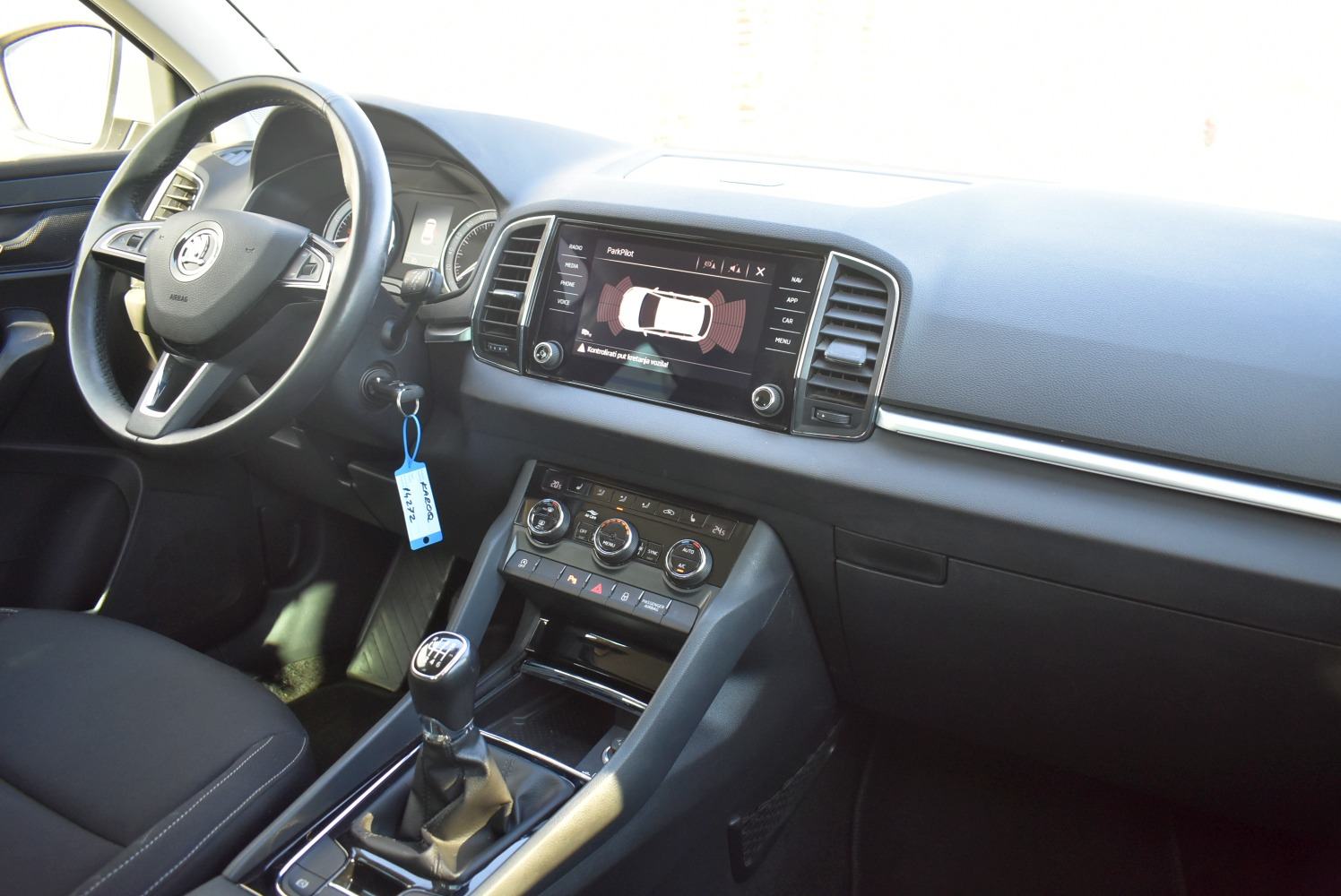 Škoda Karoq 1.0 TSI * JAMSTVO, ODLIČNA OPREMA, TEHNIČKI U CIJENI*, fotografija 7
