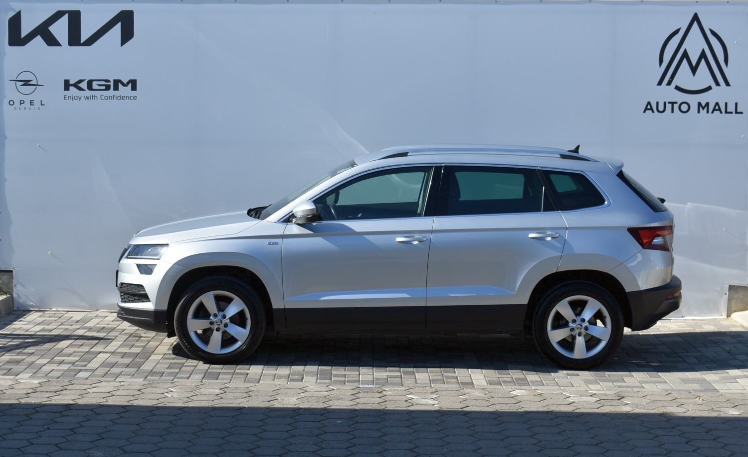 Škoda Karoq 1.0 TSI * JAMSTVO, ODLIČNA OPREMA, TEHNIČKI U CIJENI*, fotografija 2