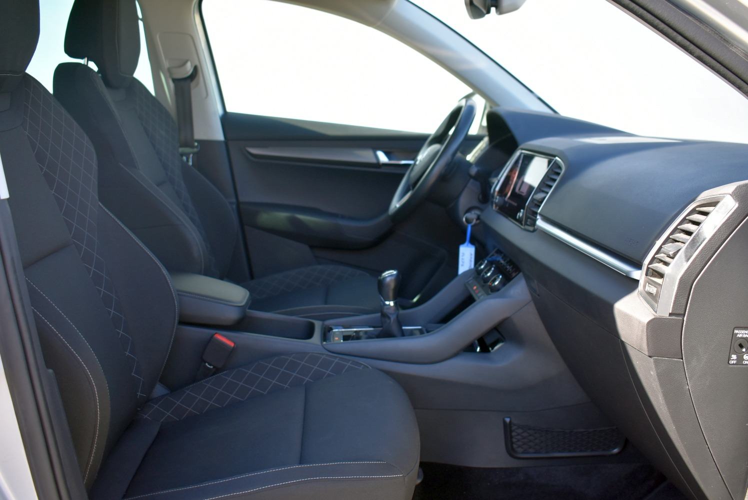 Škoda Karoq 1.0 TSI * JAMSTVO, ODLIČNA OPREMA, TEHNIČKI U CIJENI*, fotografija 5