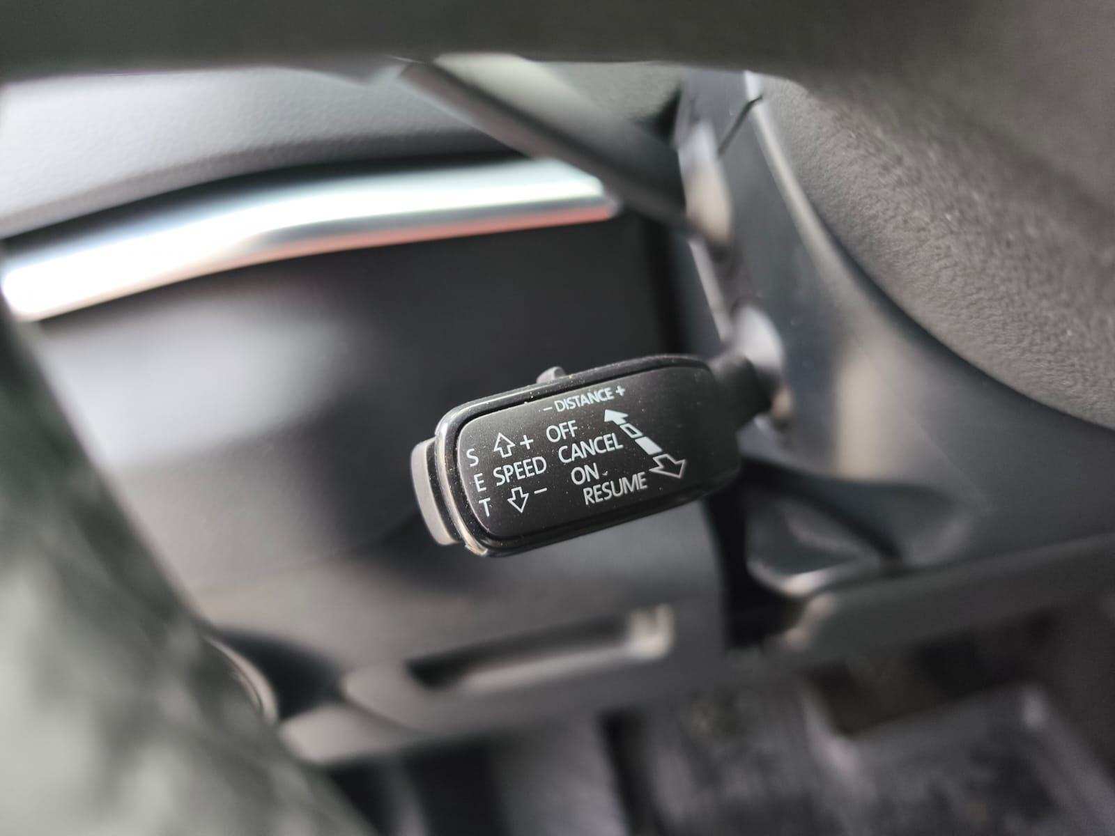 Škoda Karoq 1,5 TSI AMBITION, fotografija 15