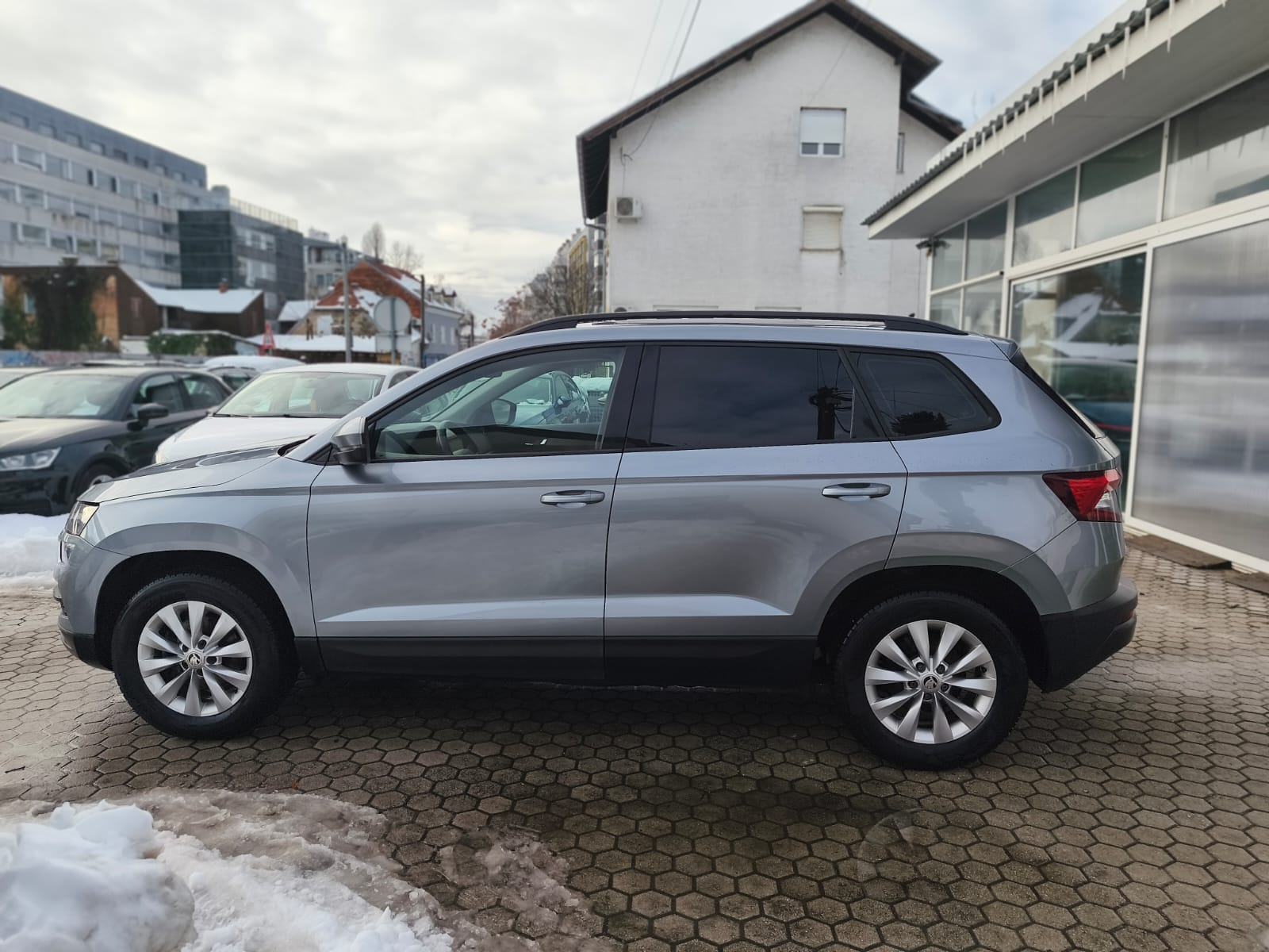 Škoda Karoq 1,5 TSI AMBITION, fotografija 3