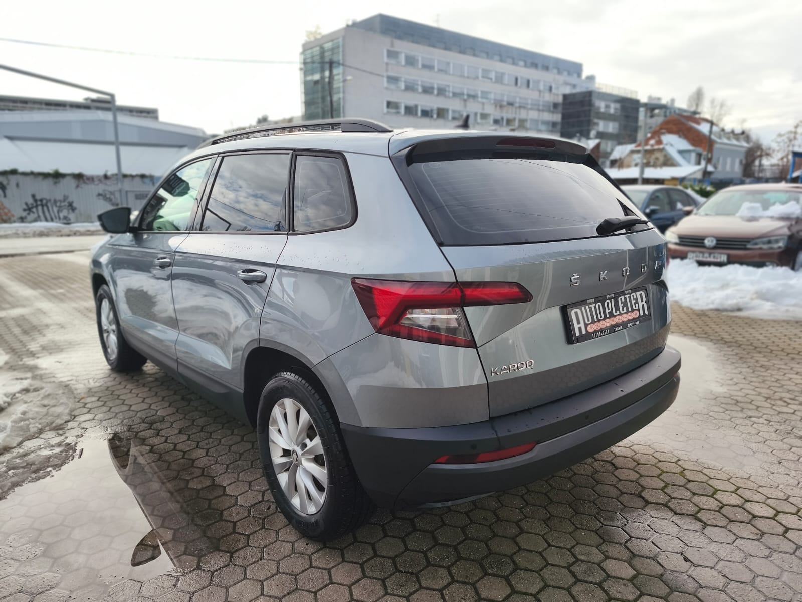 Škoda Karoq 1,5 TSI AMBITION, fotografija 4