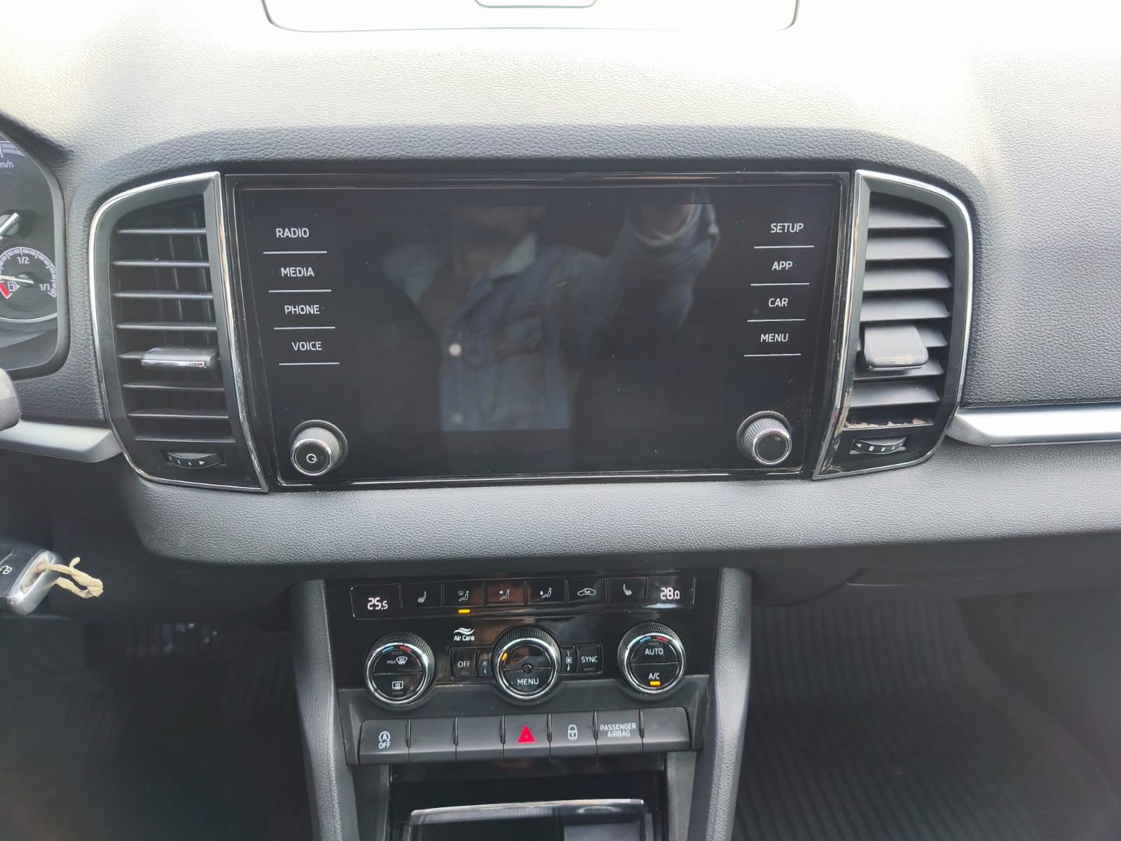 Škoda Karoq 1,5 TSI AMBITION, fotografija 17