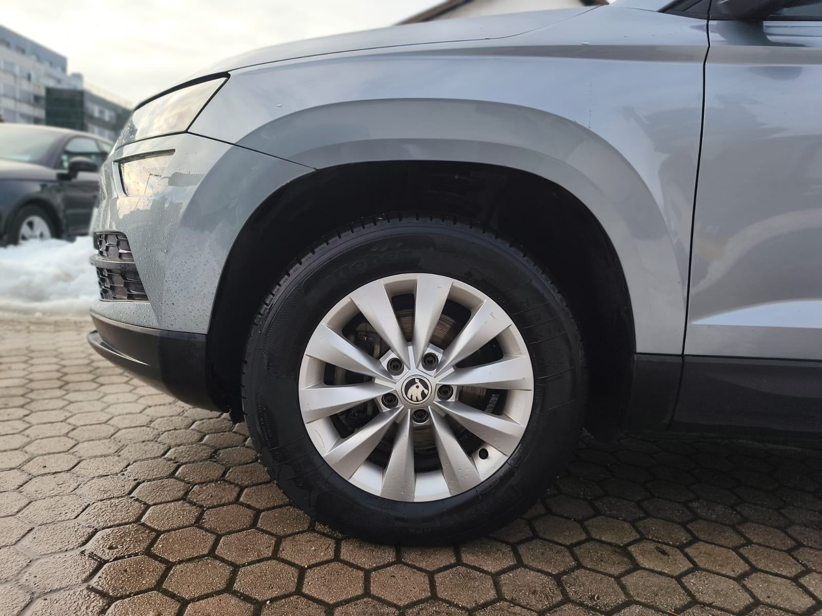 Škoda Karoq 1,5 TSI AMBITION, fotografija 2