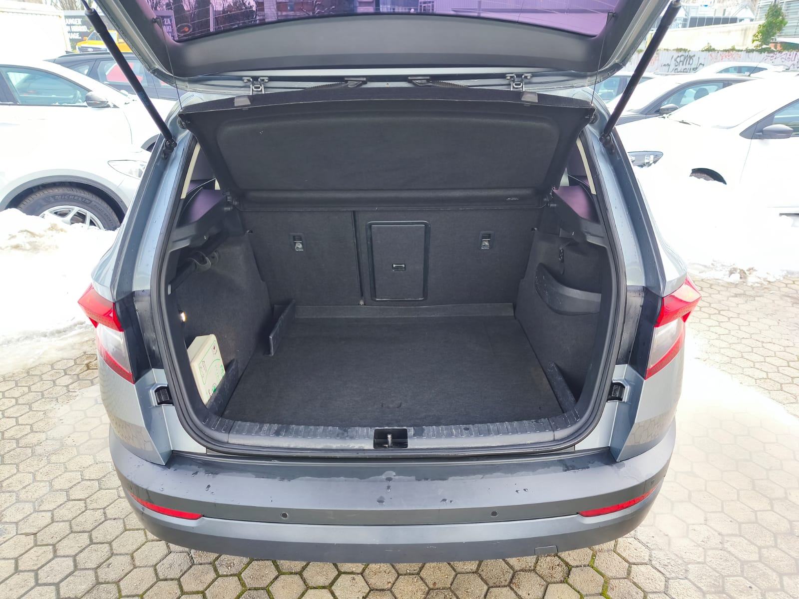 Škoda Karoq 1,5 TSI AMBITION, fotografija 6