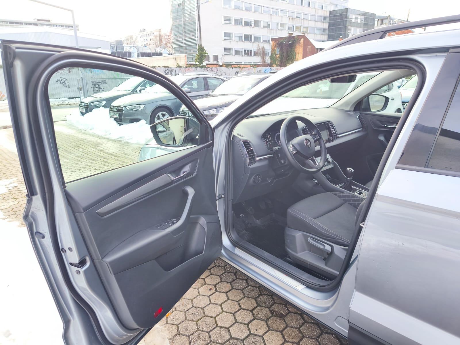 Škoda Karoq 1,5 TSI AMBITION, fotografija 11