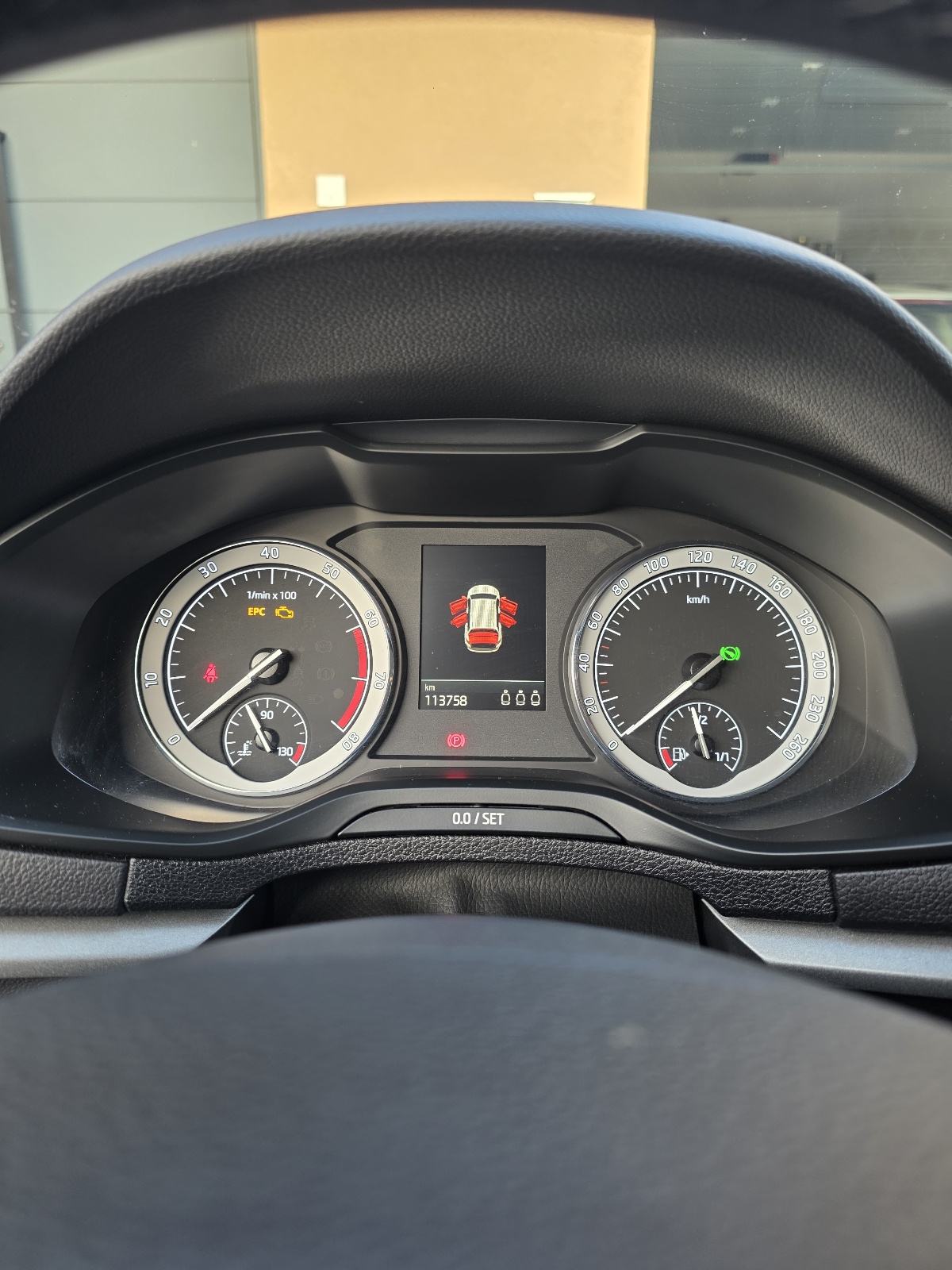 Škoda Karoq 1,5 TSI DSG Executive, fotografija 15