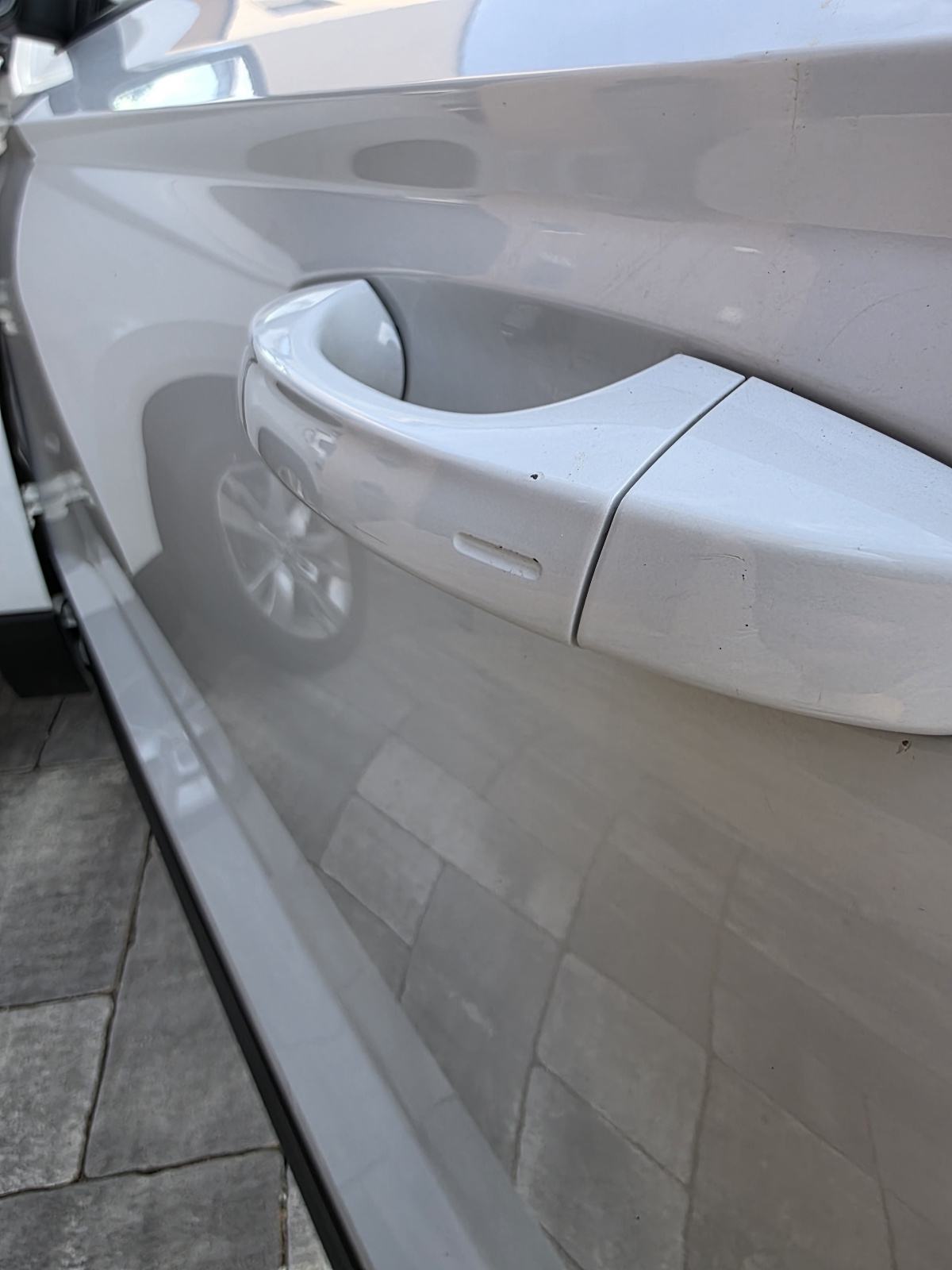 Škoda Karoq 1,5 TSI DSG Executive, fotografija 19