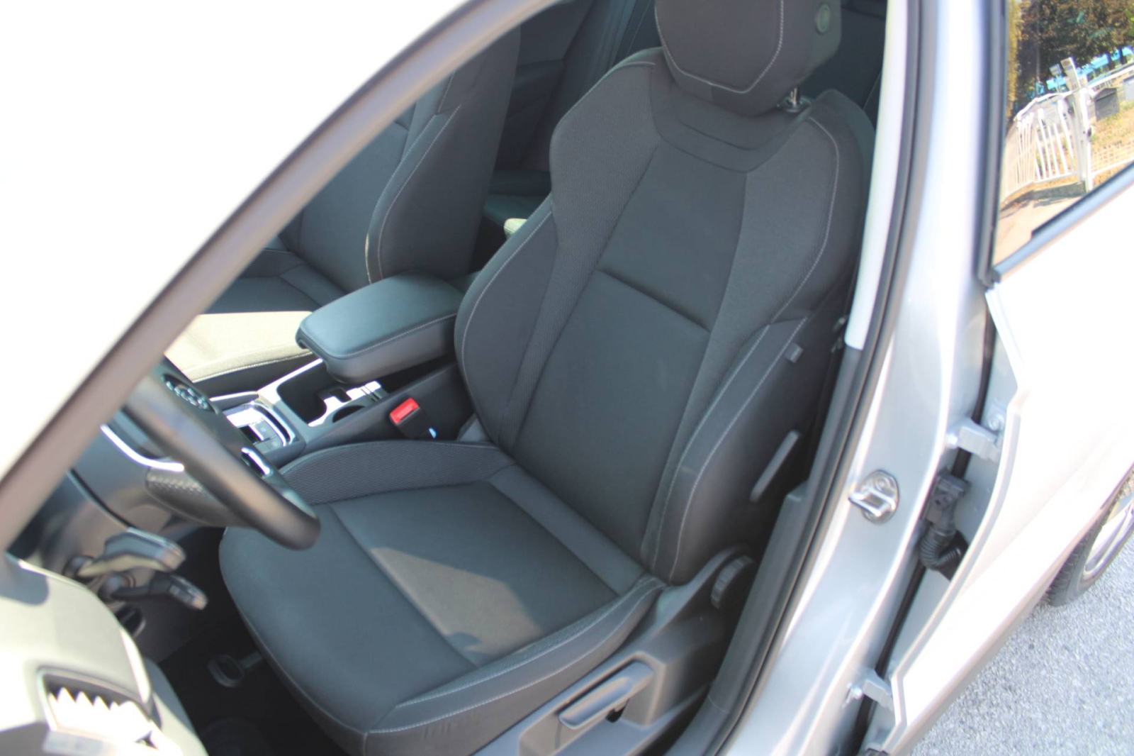 Škoda Karoq 1.5 TSi DSG *LED, NAVIGACIJA, KAMERA*, fotografija 11