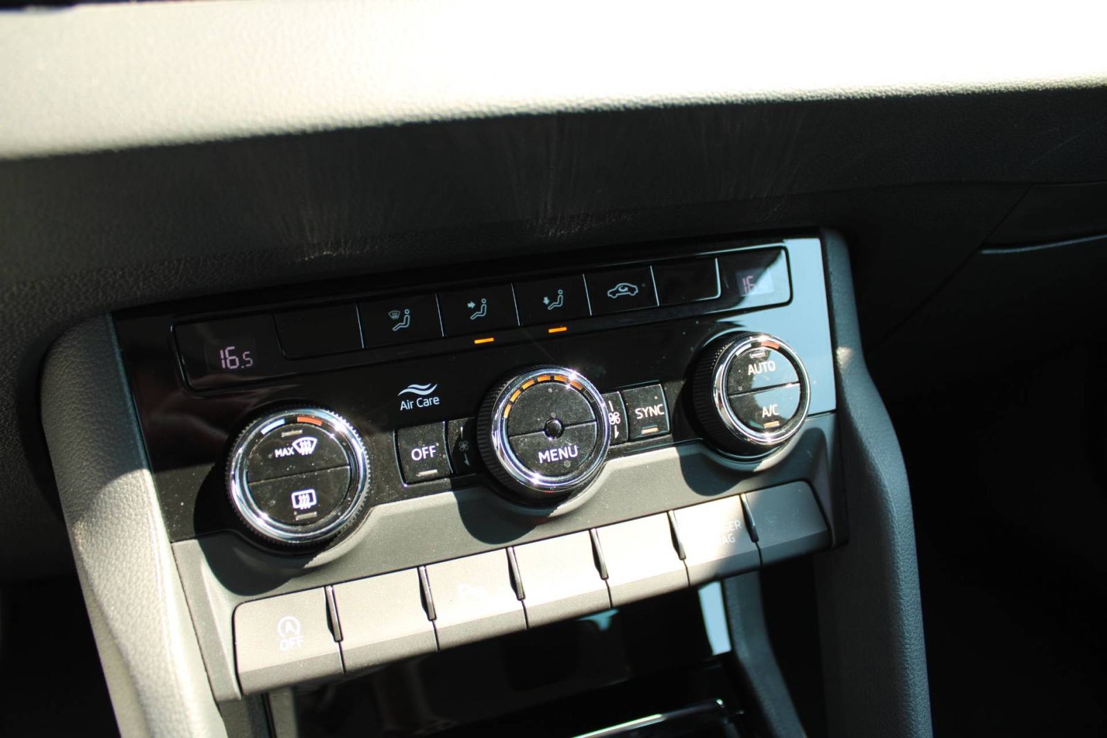 Škoda Karoq 1.5 TSi DSG *LED, NAVIGACIJA, KAMERA*, fotografija 19